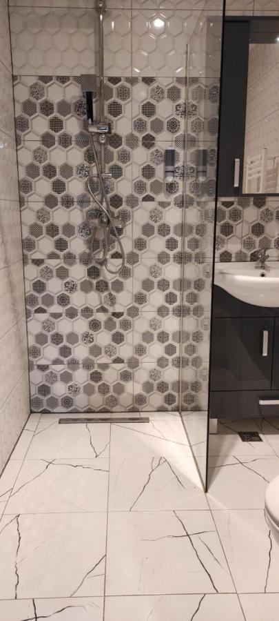 Gh Moonlight Hotel Sarajevo Bagian luar foto