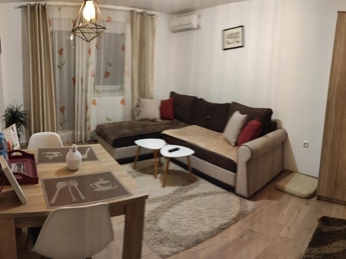 Gh Moonlight Hotel Sarajevo Bagian luar foto