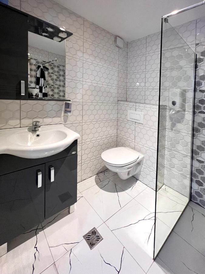 Gh Moonlight Hotel Sarajevo Bagian luar foto