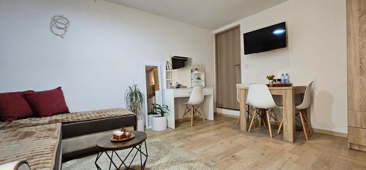 Gh Moonlight Hotel Sarajevo Bagian luar foto